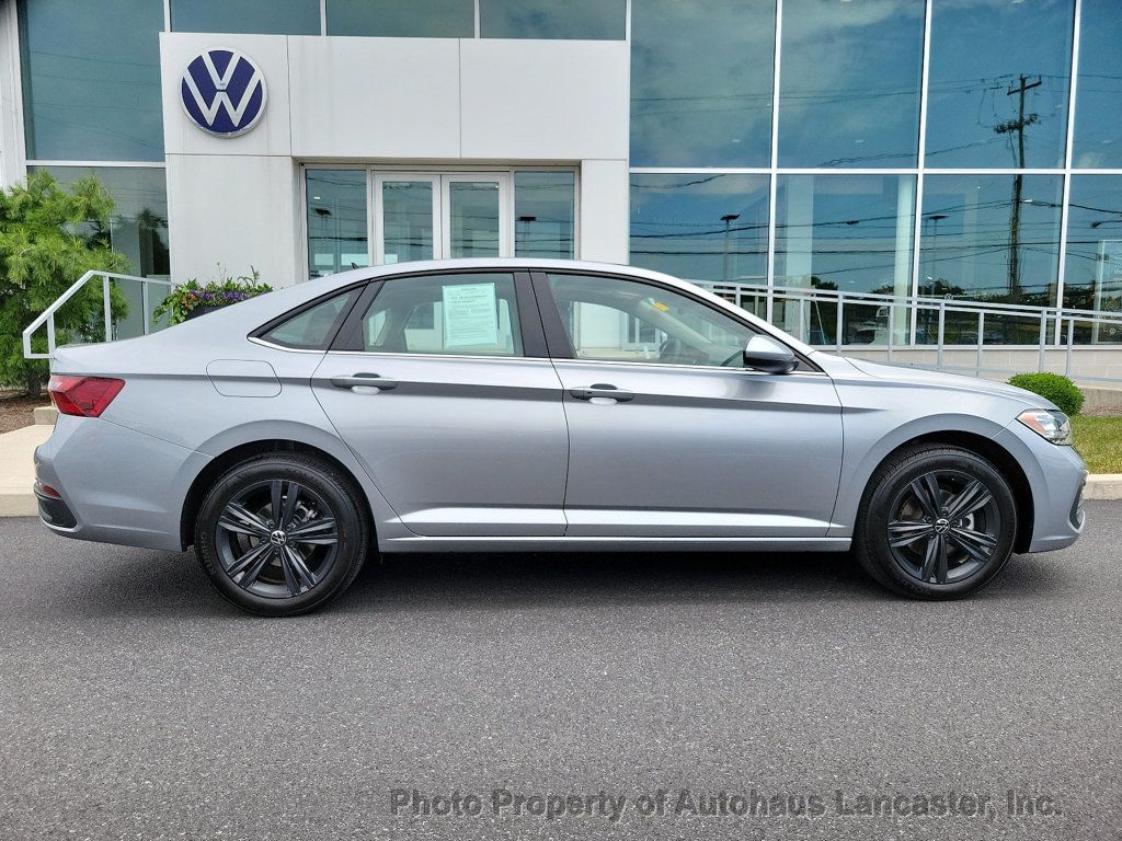 2023 Volkswagen Jetta SE Automatic - 22479816 - 6