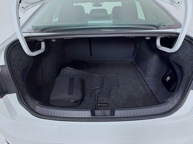 2023 Volkswagen Jetta SE Automatic - 23039444 - 24