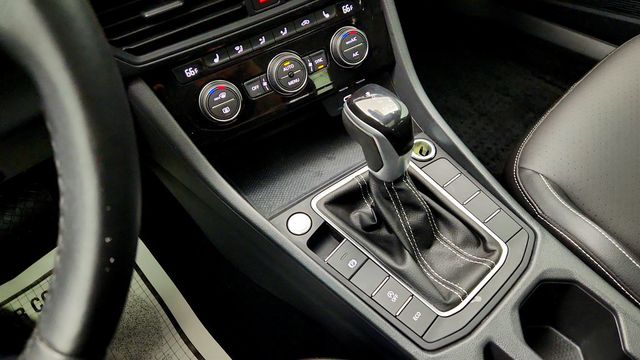 2023 Volkswagen Jetta SE Automatic - 23005618 - 15