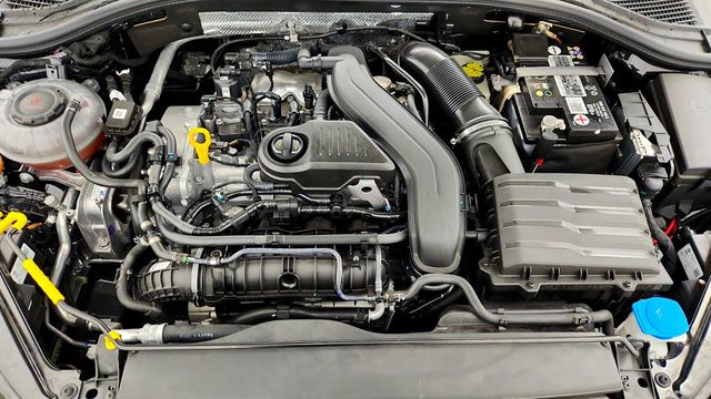 2023 Volkswagen Jetta SE Automatic - 23005618 - 25