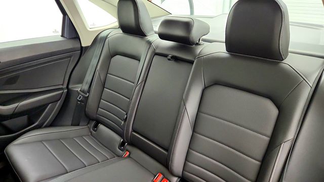 2023 Volkswagen Jetta SE Automatic - 23021598 - 16