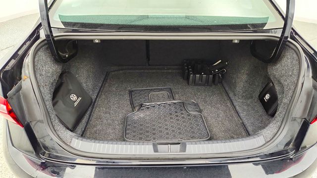 2023 Volkswagen Jetta SE Automatic w/ Power Tilting & Sliding Panoramic Sunroof - 23007588 - 21