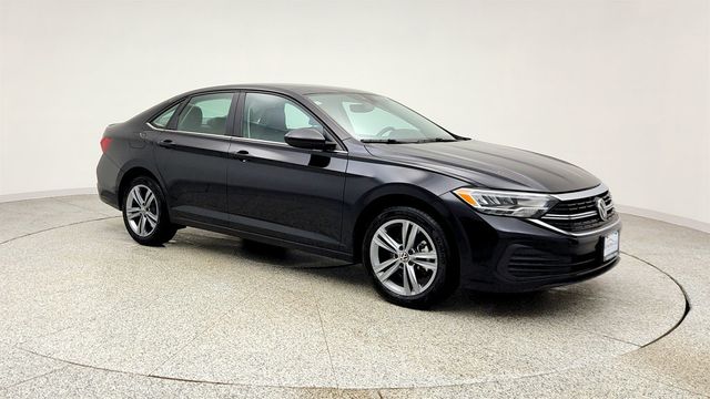 2023 Volkswagen Jetta SE Automatic w/ Power Tilting & Sliding Panoramic Sunroof - 23007588 - 2