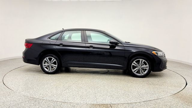 2023 Volkswagen Jetta SE Automatic w/ Power Tilting & Sliding Panoramic Sunroof - 23007588 - 3