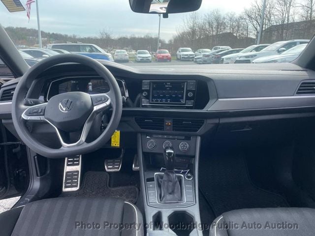 2023 Volkswagen Jetta Sport Automatic - 23041043 - 22