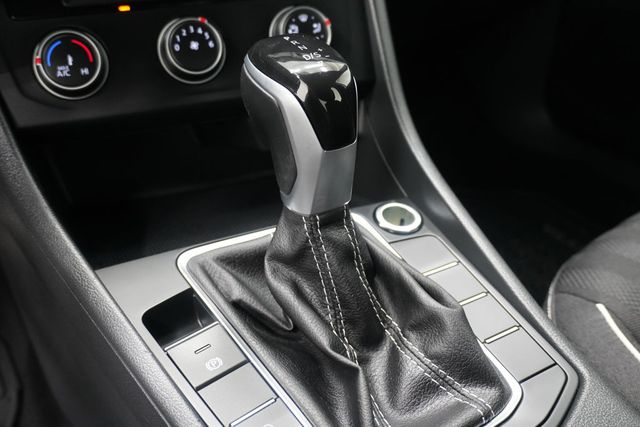 2023 Volkswagen Jetta Sport Automatic - 23012583 - 13