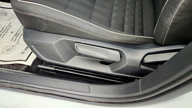 2023 Volkswagen Jetta Sport Automatic w/ Driver Assistance Package - 22993458 - 10