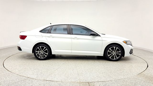 2023 Volkswagen Jetta Sport Automatic w/ Driver Assistance Package - 22993458 - 3
