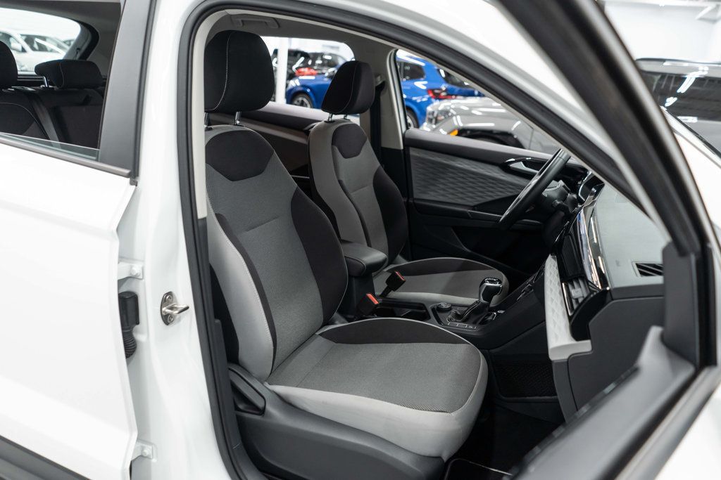 Volkswagen Taos photo 10