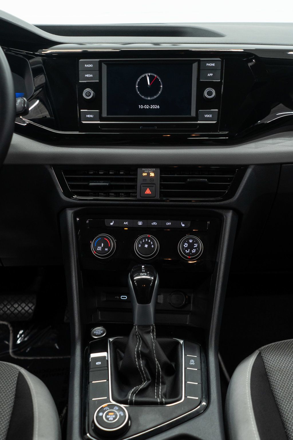 Volkswagen Taos photo 17