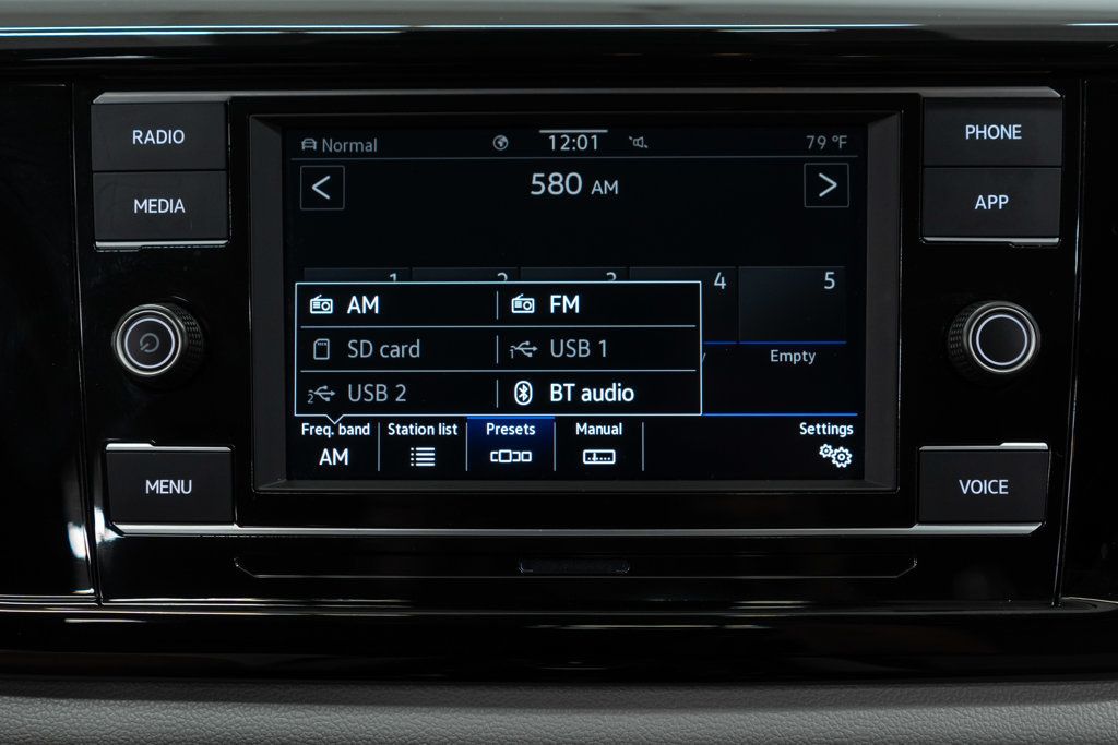 Volkswagen Taos photo 20