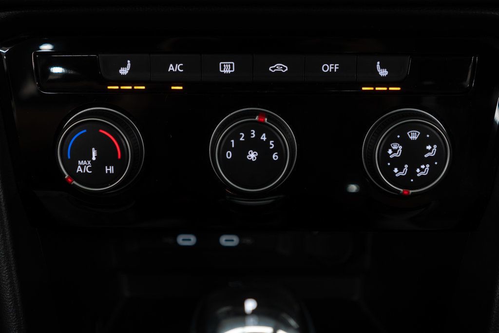 Volkswagen Taos photo 24