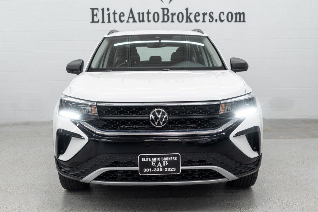 Volkswagen Taos photo 3