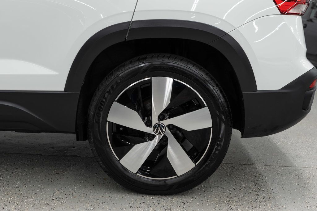 Volkswagen Taos photo 30