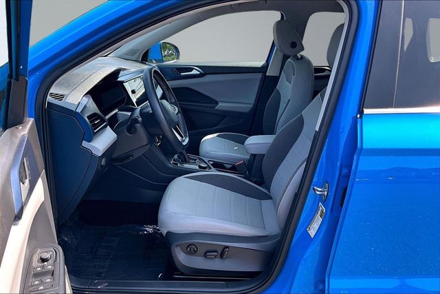 2023 Volkswagen Taos SE 4MOTION - 23055798 - 9