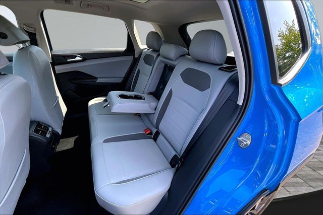 2023 Volkswagen Taos SE 4MOTION - 23055798 - 16