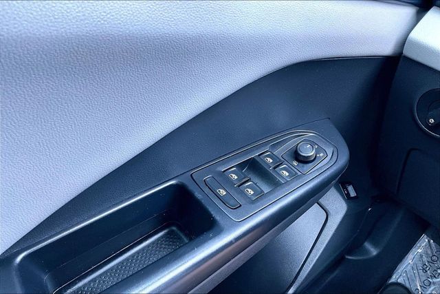 2023 Volkswagen Taos SE 4MOTION - 23055798 - 29