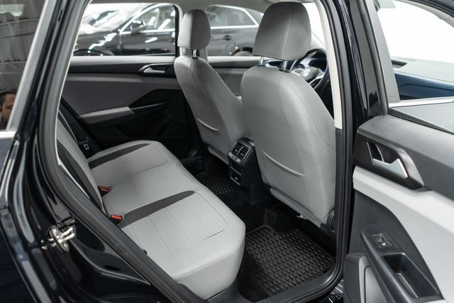 2023 Volkswagen Taos SE 4MOTION - 22982909 - 11