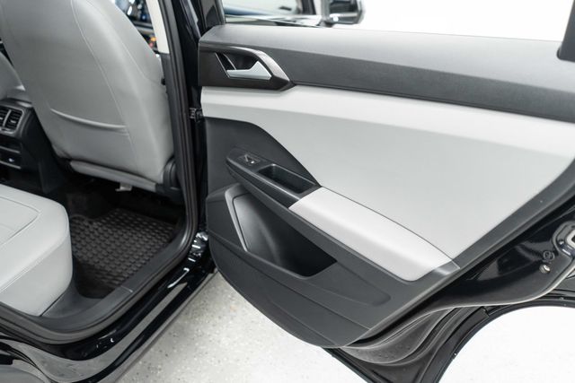 2023 Volkswagen Taos SE 4MOTION - 22982909 - 24