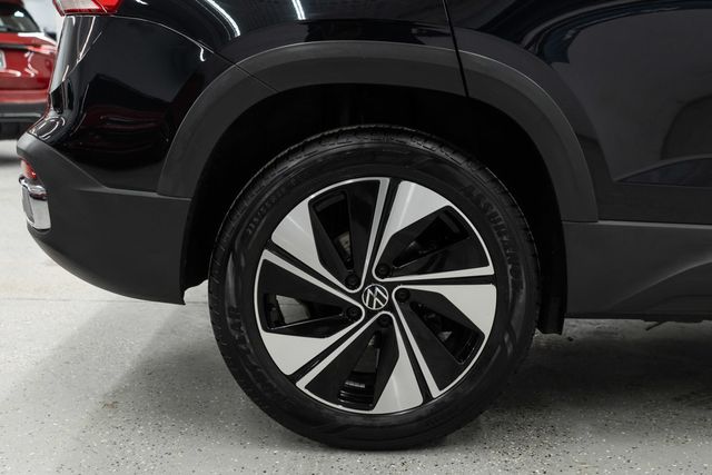 2023 Volkswagen Taos SE 4MOTION - 22982909 - 30