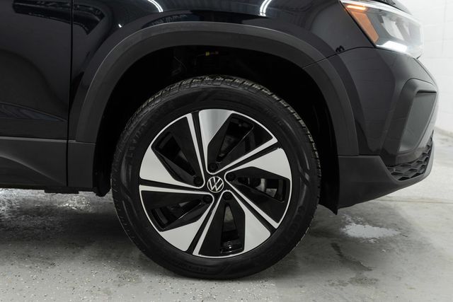 2023 Volkswagen Taos SE 4MOTION - 22982909 - 31