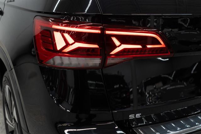 2023 Volkswagen Taos SE 4MOTION - 22982909 - 38