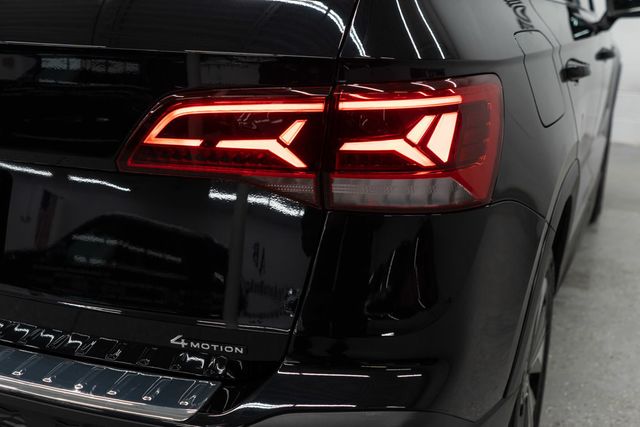 2023 Volkswagen Taos SE 4MOTION - 22982909 - 40