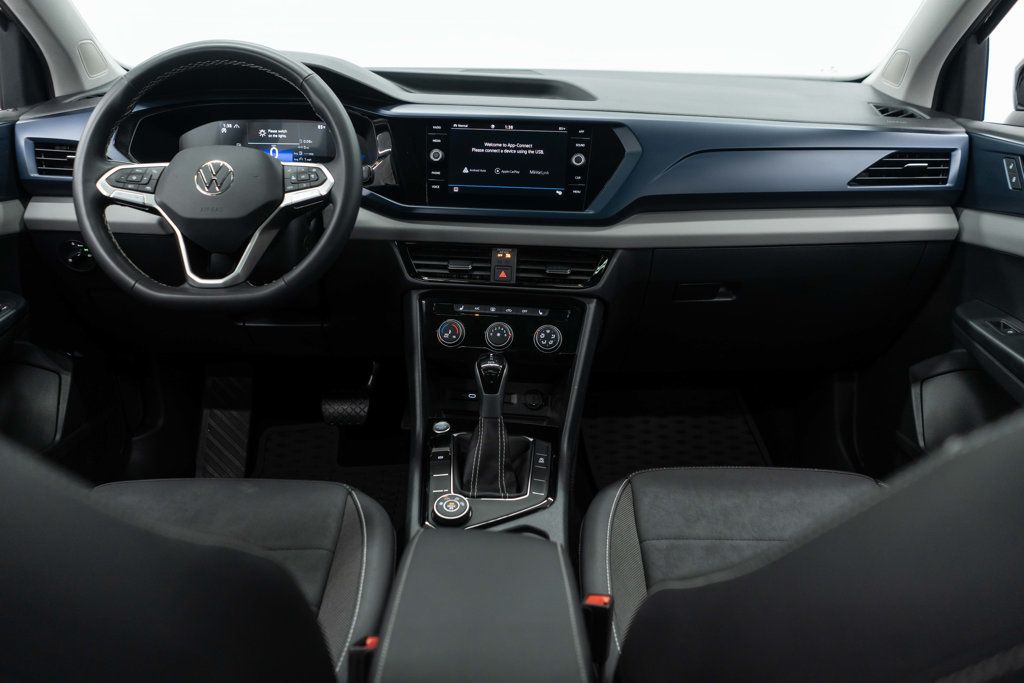 Volkswagen Taos photo 10