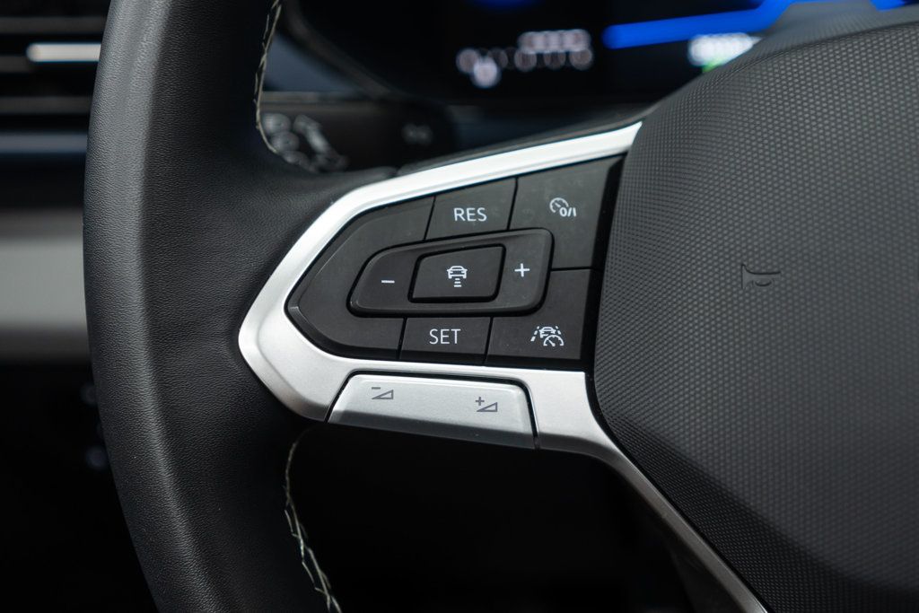 Volkswagen Taos photo 25