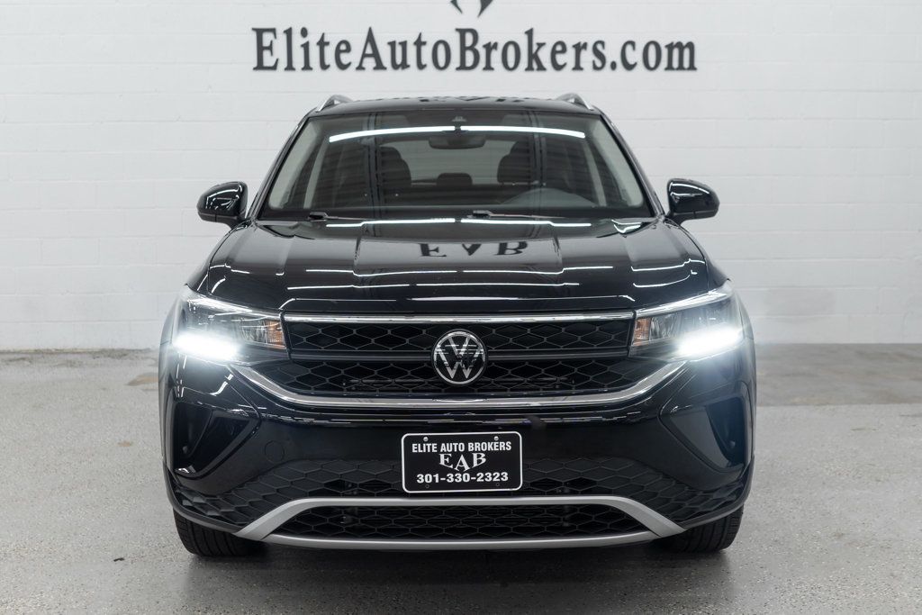 Volkswagen Taos photo 3