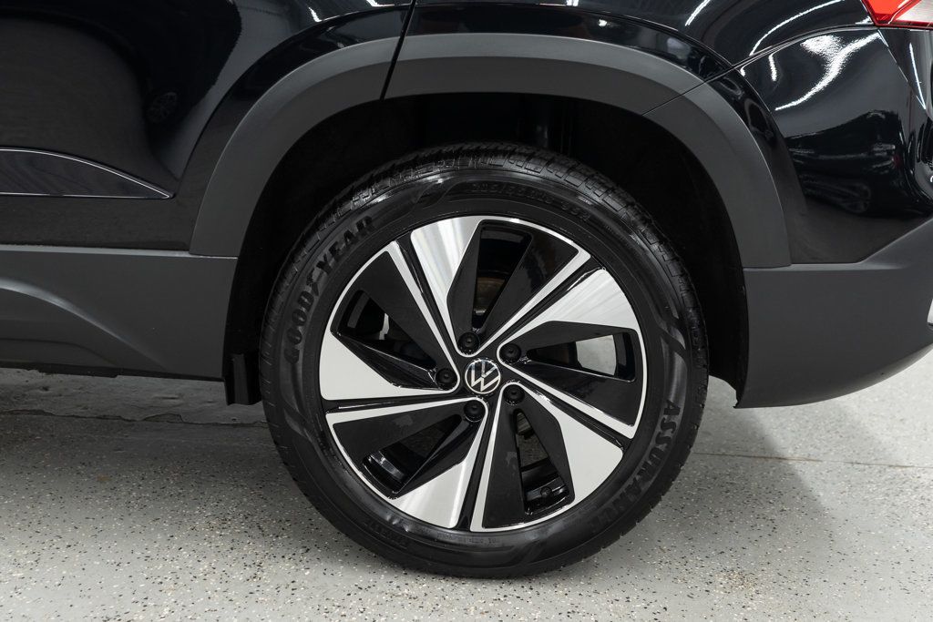 Volkswagen Taos photo 32