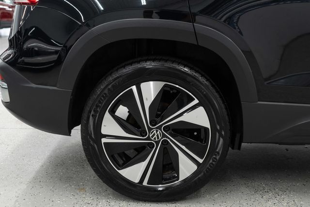 2023 Volkswagen Taos SE 4MOTION - 23074594 - 32