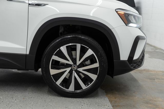 2023 Volkswagen Taos SE 4MOTION - 23094150 - 34