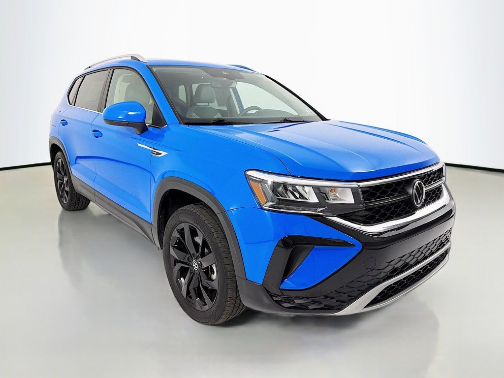 2023 Volkswagen Taos SE 4MOTION - 23011513