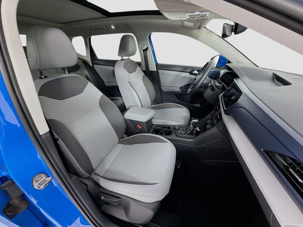 2023 Volkswagen Taos SE 4MOTION - 23011513 - 28
