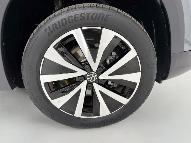 2023 Volkswagen Taos SE 4MOTION - 23073882 - 32