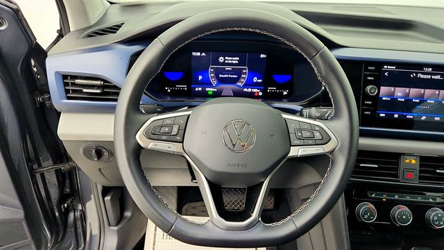 2023 Volkswagen Taos SE 4MOTION *Ltd Avail* with Panoramic Sunroof & Black Wheel Pkgs - 23007485 - 15