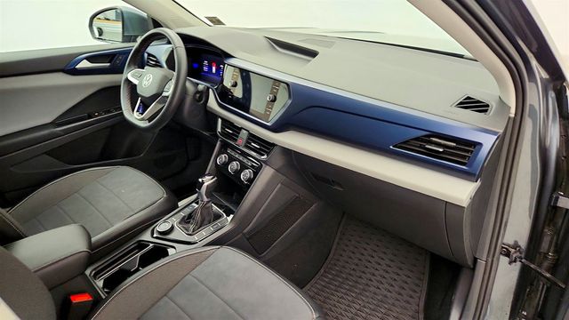 2023 Volkswagen Taos SE 4MOTION *Ltd Avail* with Panoramic Sunroof & Black Wheel Pkgs - 23007485 - 24