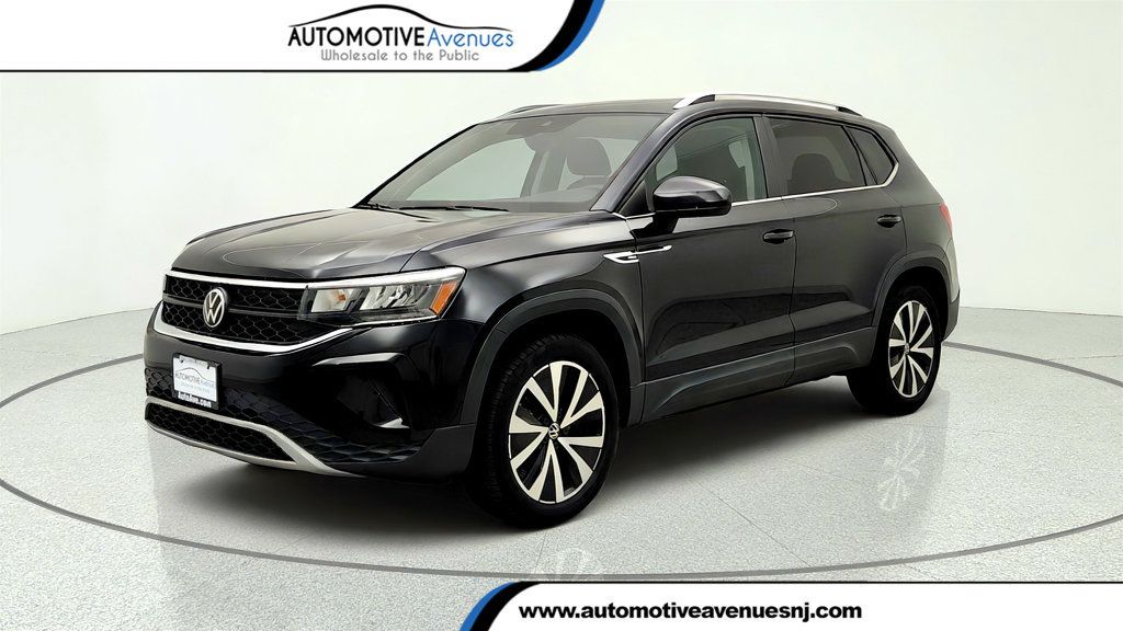 2023 Volkswagen Taos SE 4MOTION w/ Panoramic Sunroof - 23066991 | Video 1