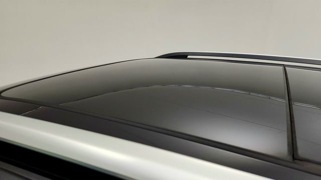 2023 Volkswagen Taos SE 4MOTION w/ Panoramic Sunroof - 23066991 - 9