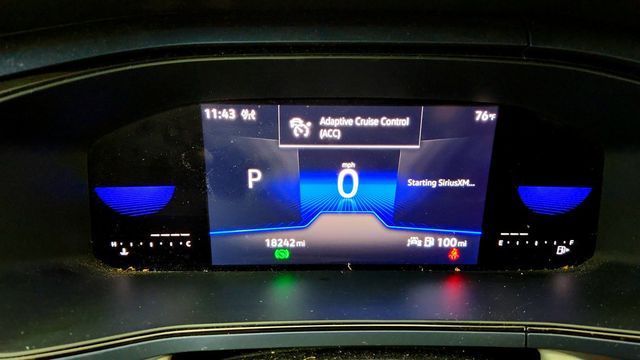 2023 Volkswagen Taos SE 4MOTION w/ Panoramic Sunroof - 23066991 - 14