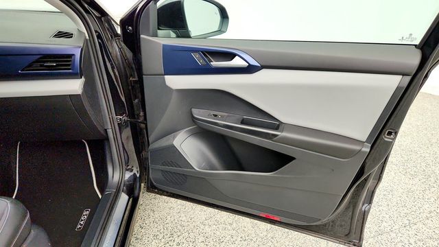 2023 Volkswagen Taos SE 4MOTION w/ Panoramic Sunroof - 23066991 - 25