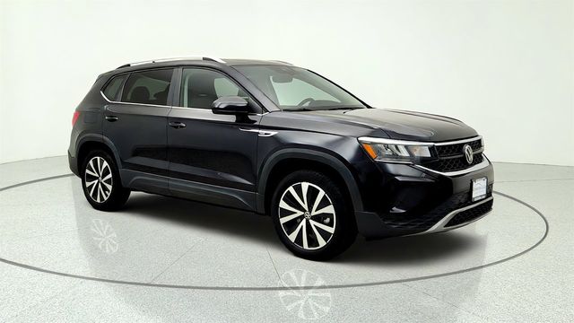 2023 Volkswagen Taos SE 4MOTION w/ Panoramic Sunroof - 23066991 - 2