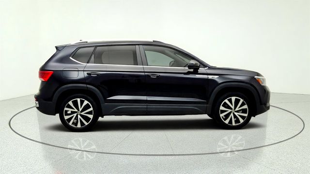 2023 Volkswagen Taos SE 4MOTION w/ Panoramic Sunroof - 23066991 - 3