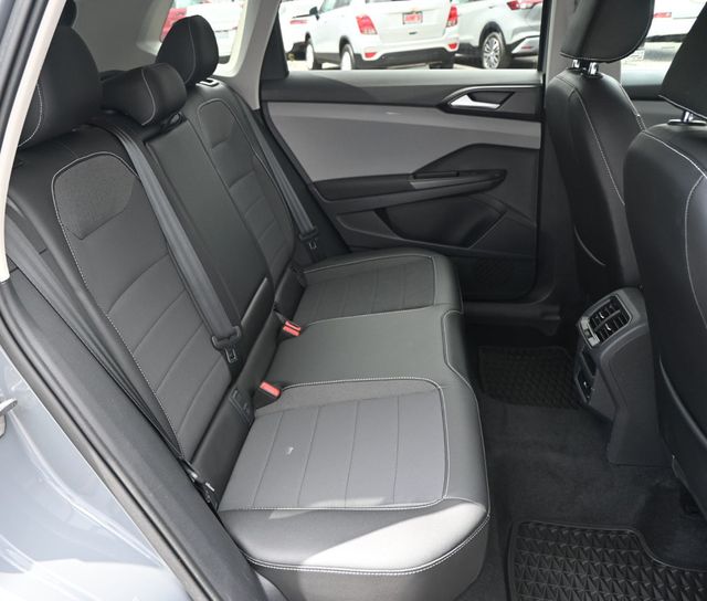2023 Volkswagen Taos SE FWD - 23048780 - 19