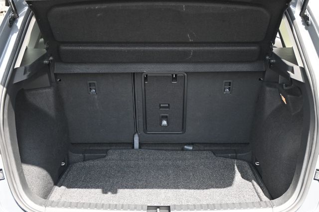2023 Volkswagen Taos SE FWD - 23048780 - 20