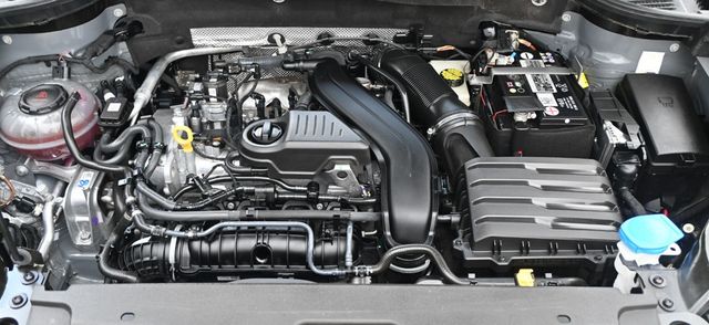 2023 Volkswagen Taos SE FWD - 23048780 - 21