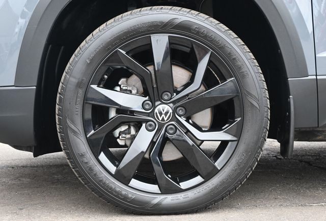 2023 Volkswagen Taos SE FWD - 23048780 - 8