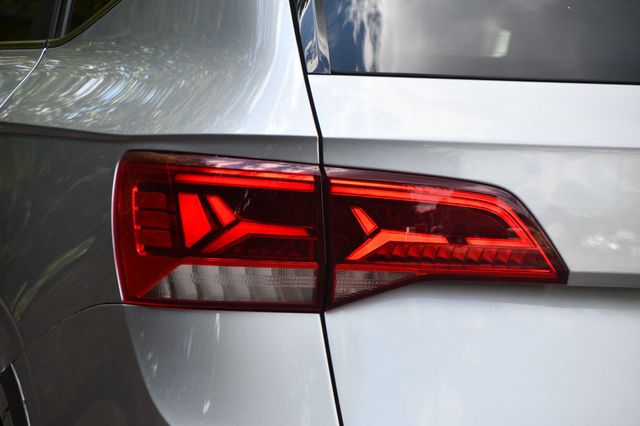 2023 Volkswagen Taos SE FWD - 22910565 - 6