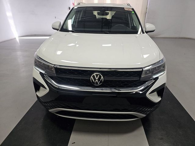 2023 Volkswagen Taos SE FWD - 22972566 - 2